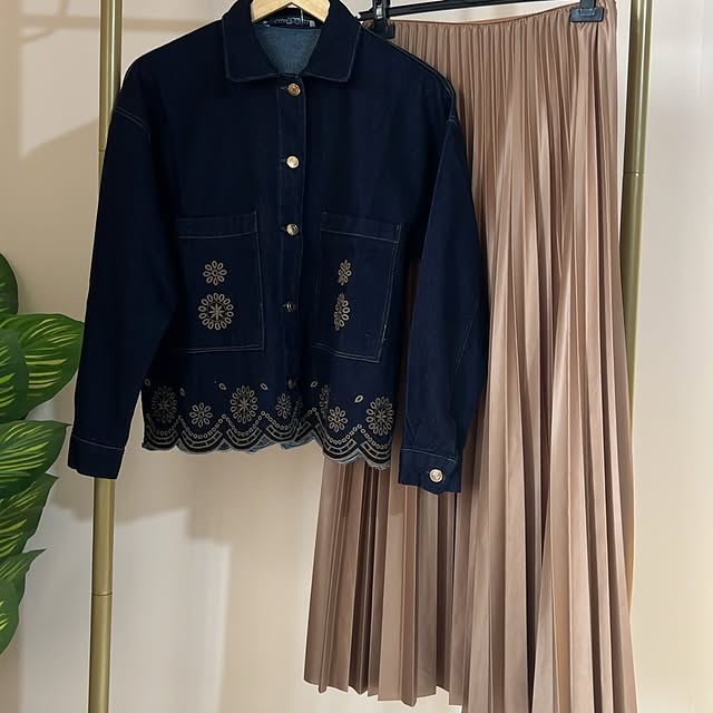 100% cotton denim jacketSizes: s,m,lSkirt : free s...