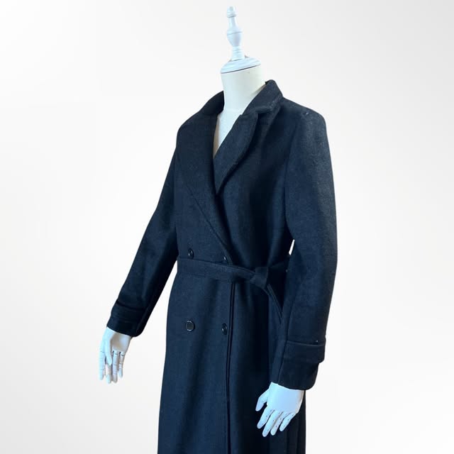 Black coat Sizes: s-m-lPrice: 45$#coats #coat #fas...