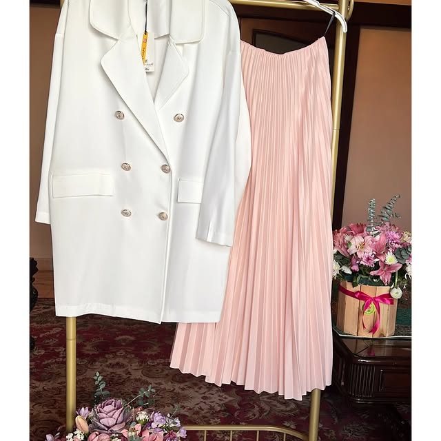 Elegant comfy blazerOne size~length: 80 cmBlazer P...