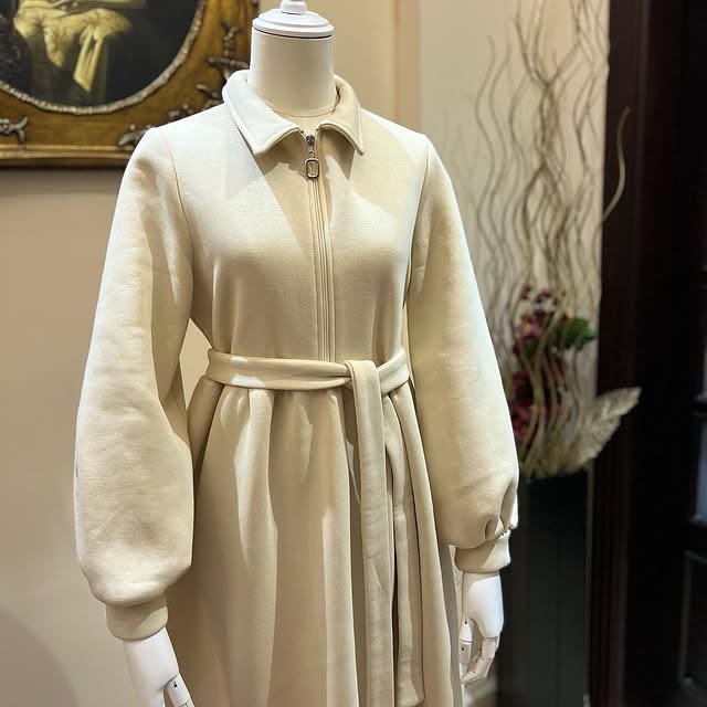 Fleeced dressAvailable in 2 colors: black and offw...