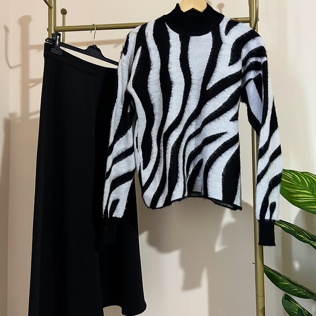 Free size mohair wool sweater (fits up to size 44)...
