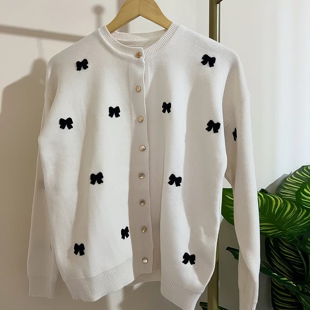 Free size(fits up to 44)Available in different col...