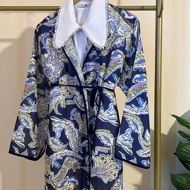 Kimono available in size 1 (fits size 36 to 40) &a...