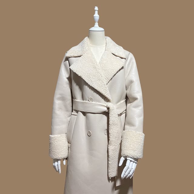 Leather offwhite coat very light weight ️ optimal ...