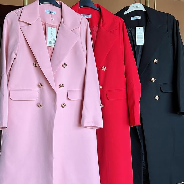 Long blazer (100 cm)Fabric: soft crepeAvailable in...