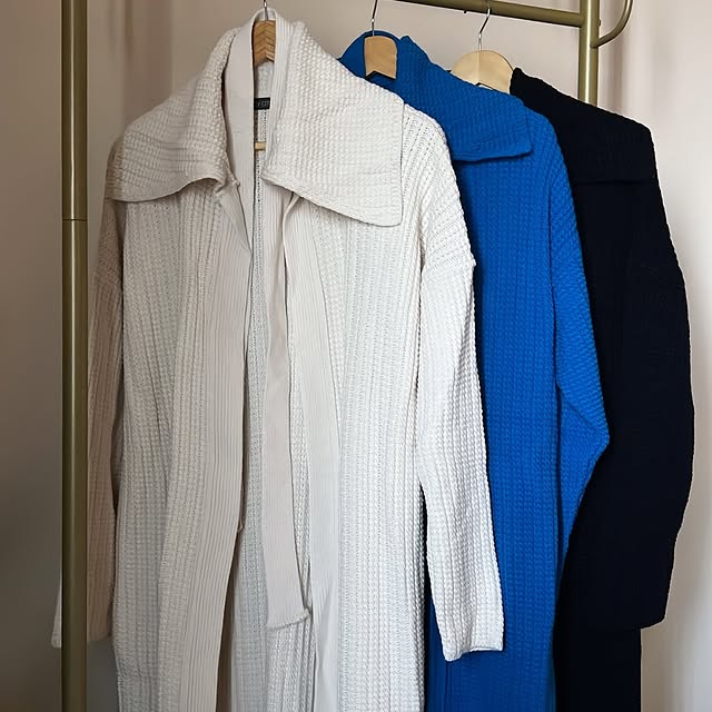 Long wool cardiganAvailable in 3 colors (offwhite,...