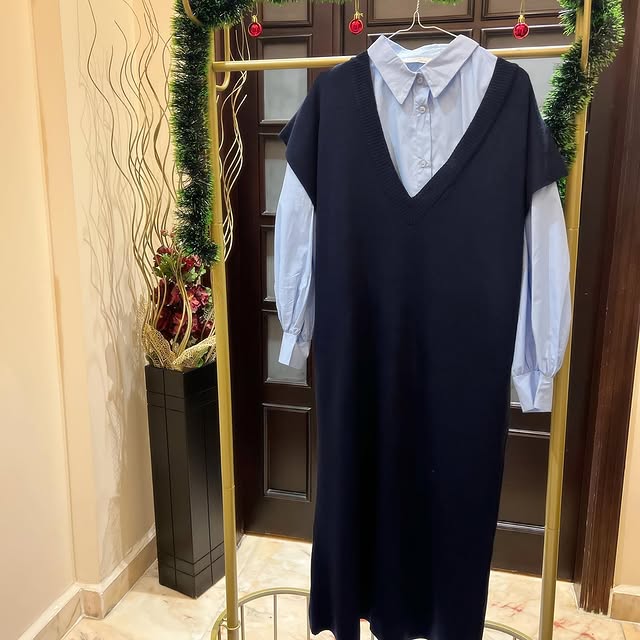 Long wool vest with chemiseStandard size (fits up ...