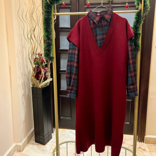 Long wool vest with chemiseStandard size (fits up ...