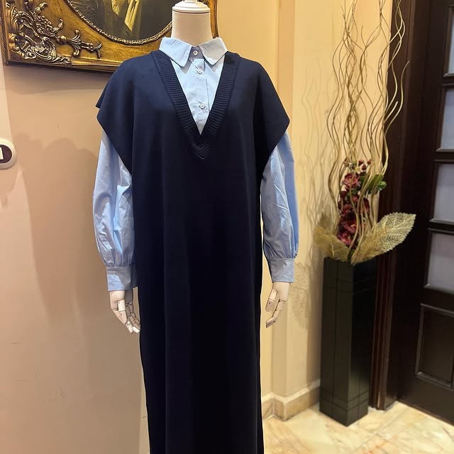 Long wool vest with chemiseStandard size (fits up ...