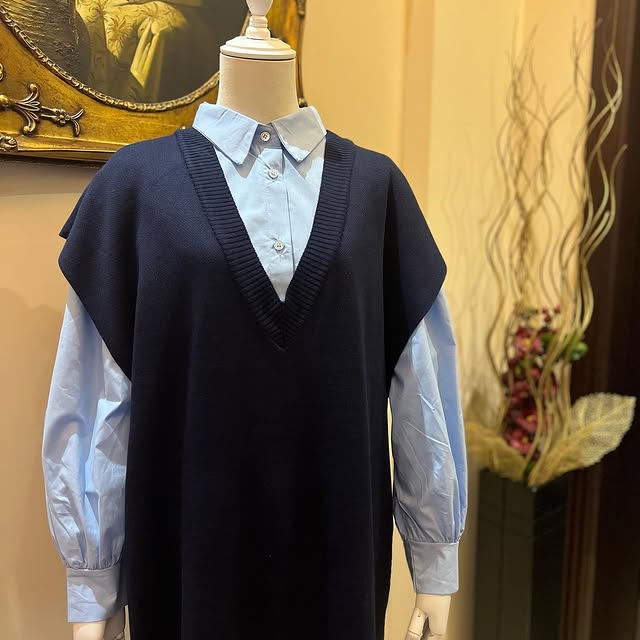 Long wool vest with chemiseStandard size (fits up ...
