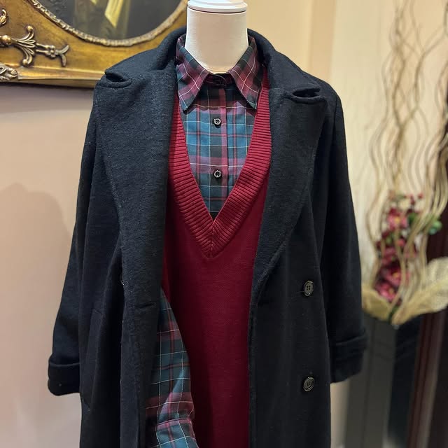 Long wool vest with chemiseStandard size (fits up ...