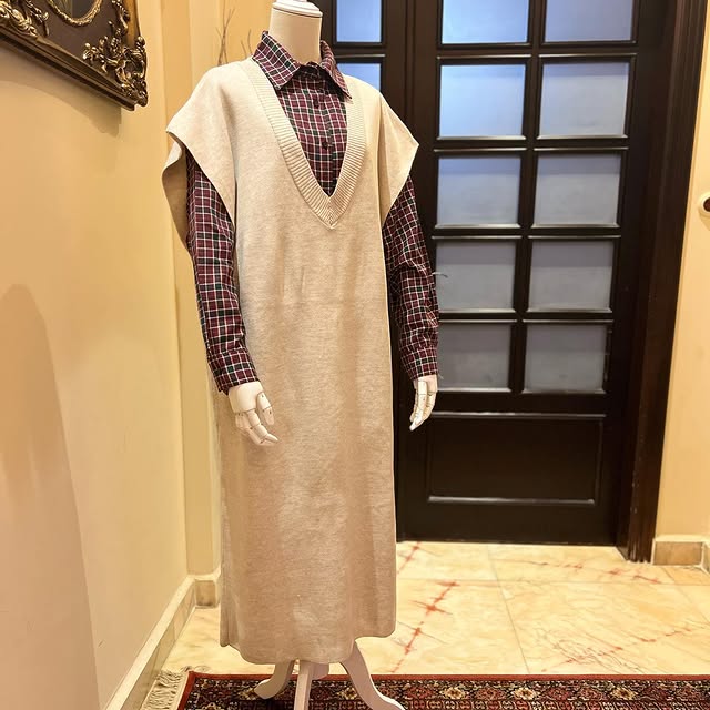 Long wool vest with chemiseStandard size (fits up ...
