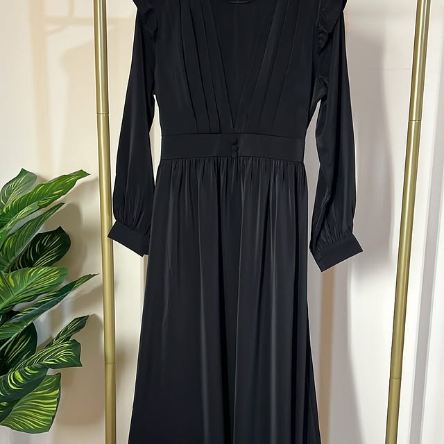 Maxi dress (length: 140 cm) Available in sizes: 42...