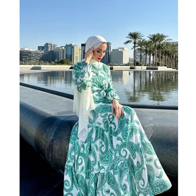 Maxi elegant dressSize 1 (36,38,40)Size 2 (42,44,4...