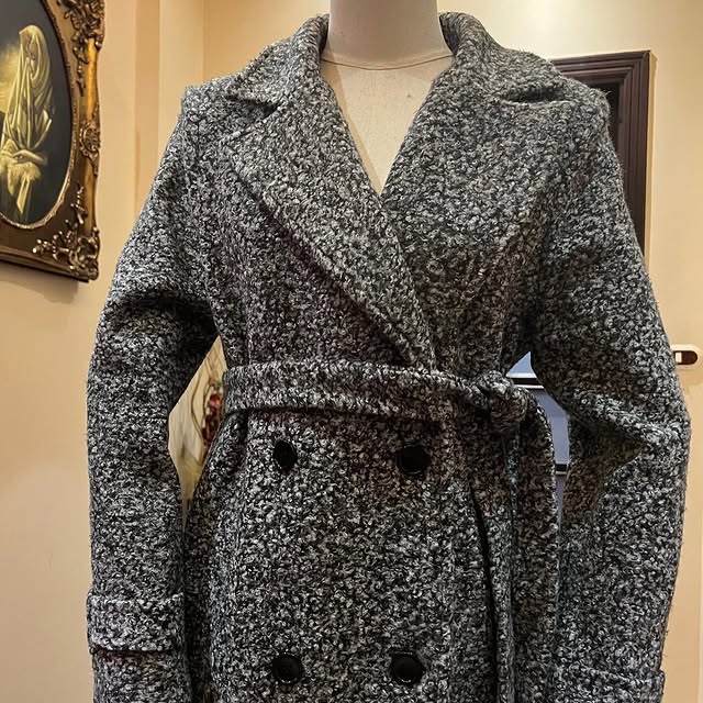 Mixed black &amp; gray coatAvailable in 2 colors: ...