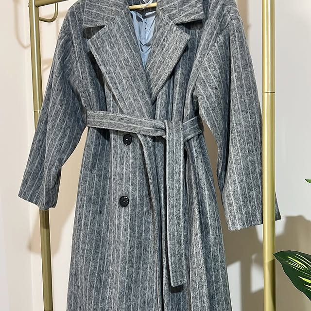 One size (fits up to size 46) coat available in 3 ...