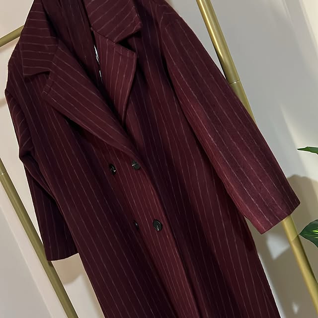One size (fits up to size 46) coat available in 3 ...