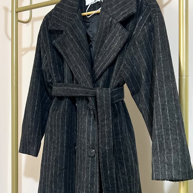 One size (fits up to size 46) coat available in 3 ...