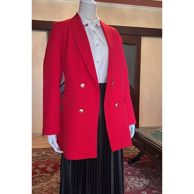 Red Blazer ️ Available in sizes: 1,2,3,4Length: 75...