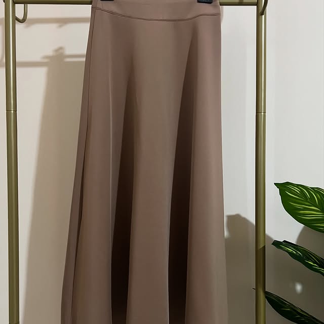 Scuba skirt in cafe ️ color Sizes: 38 to 46Price: ...