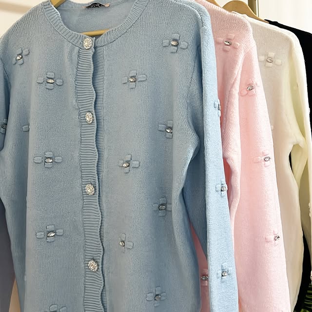 Soft wool cardigan available in 4 colorsBlue, pink...