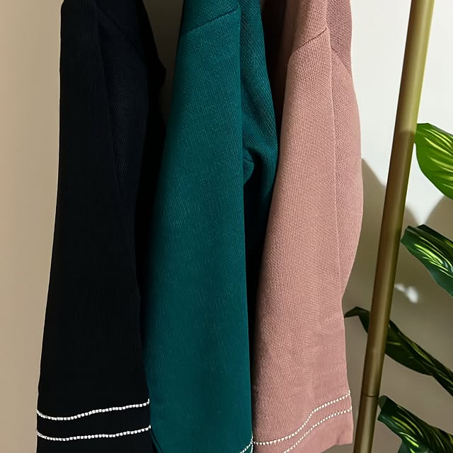 Soft wool cardigan ~ free size Length 130 cmAvaila...