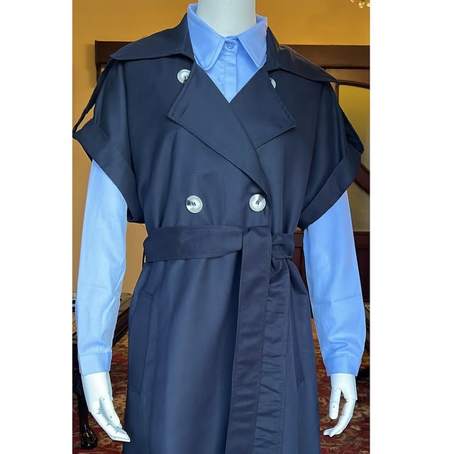 Spring trench coat One size ~ Available in 3 color...