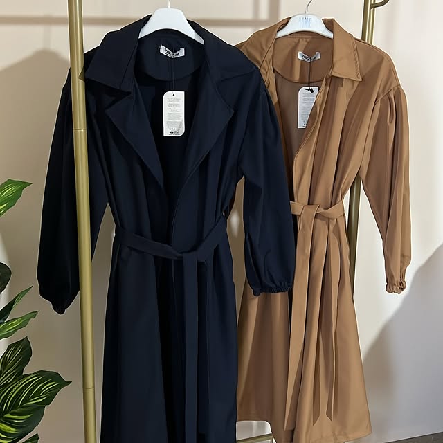 Waterproof coatAvailable in navy blue &amp; havanO...